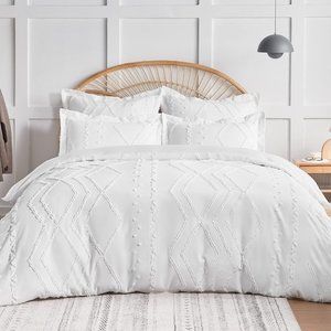 Chic Jacquard Tufted White Duvet Cover Set - Queen Size (90 x 90)